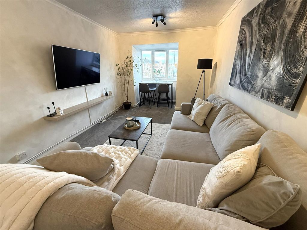 Property photo 2 of 11 Lounge 1.Jpg