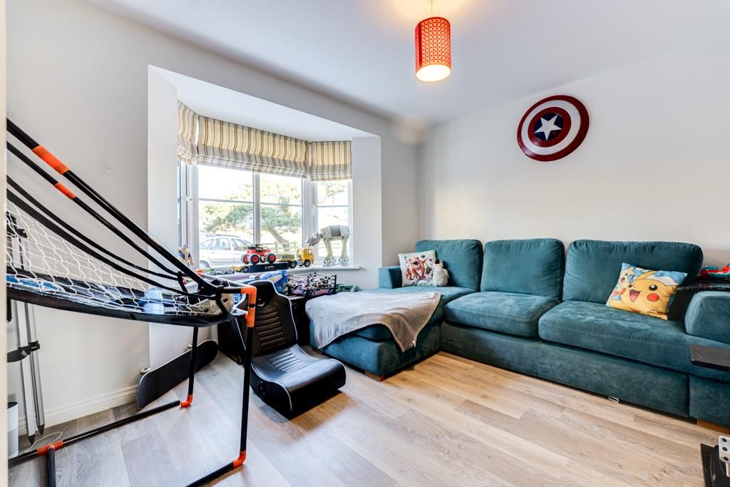 Property photo 3 of 42 8 Hunts Field Drive, Gretton-11.Jpg