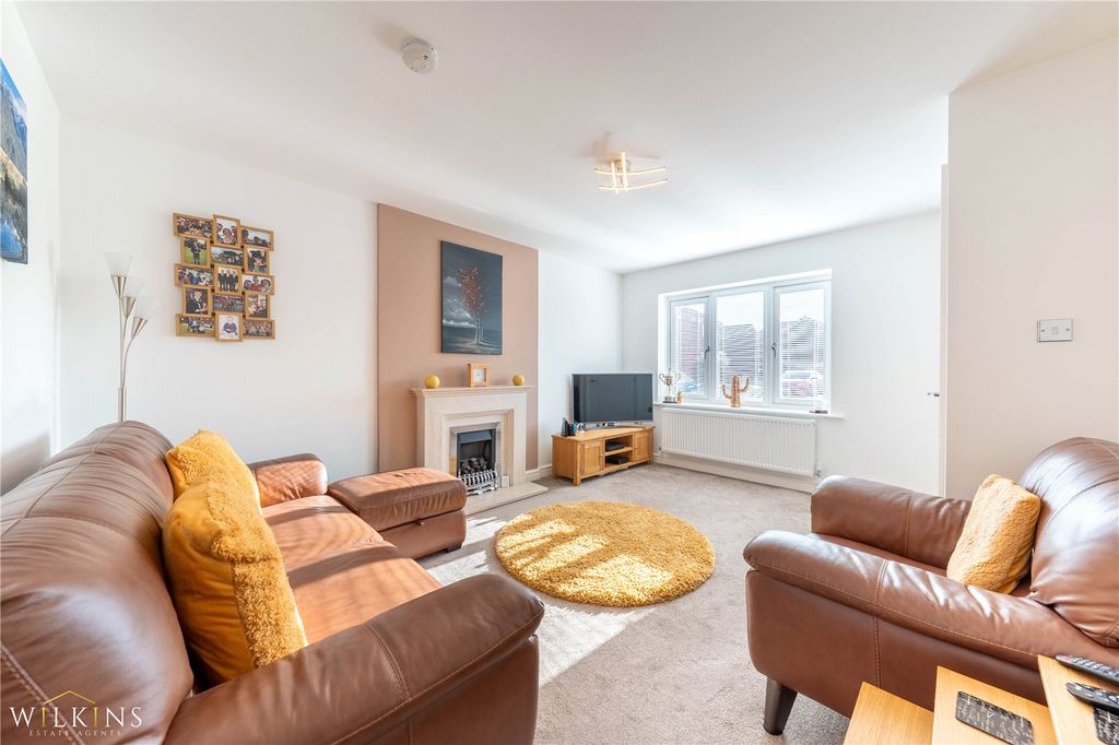 Property photo 3 of 28 Picture No. 18