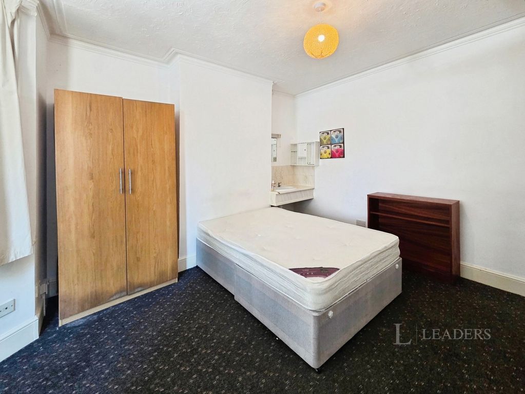 Property photo 2 of 7 Pbox-Img.Jpg