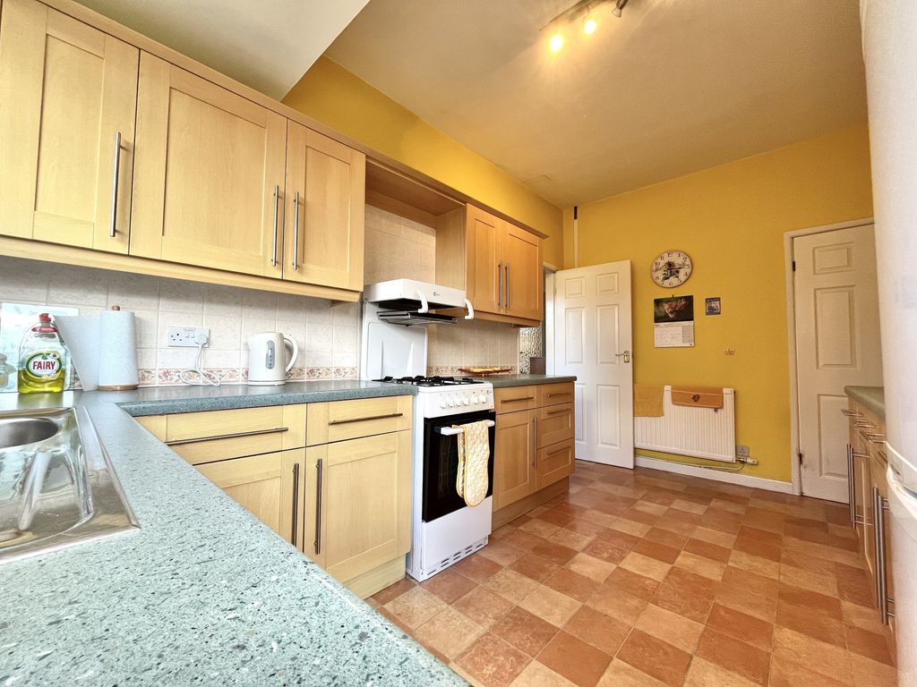 Property photo 3 of 16