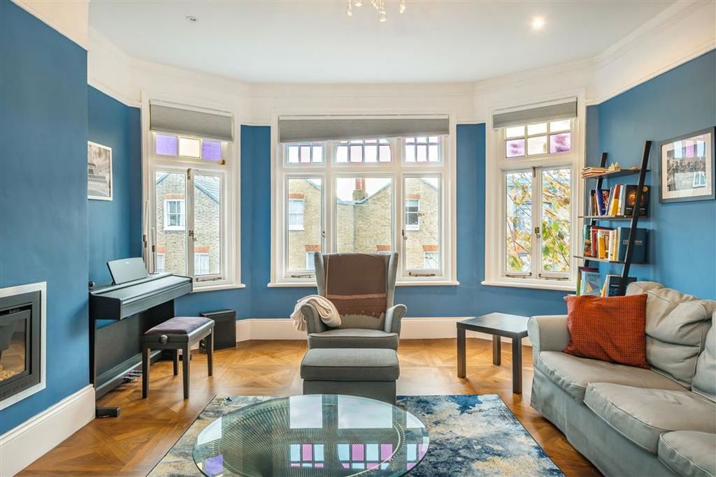 Property photo 2 of 13