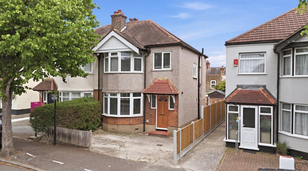 Property photo 1 of 18