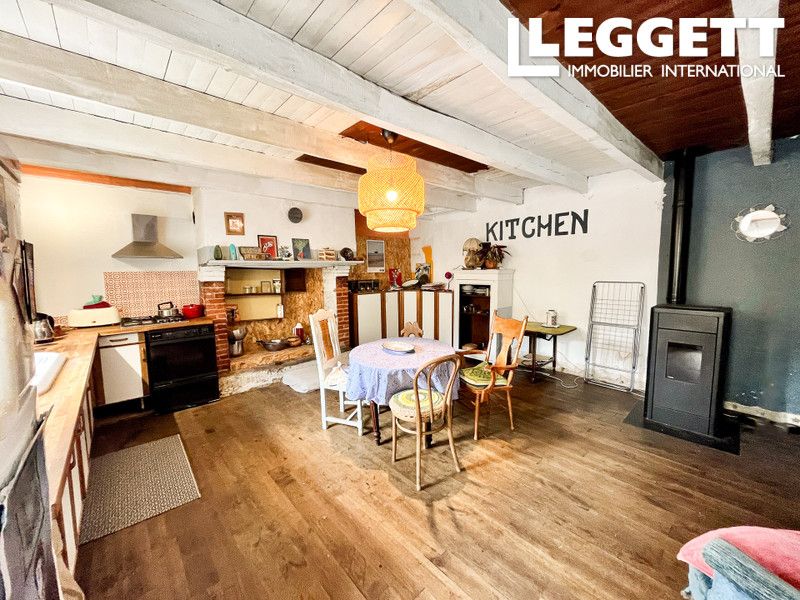 Property photo 2 of 10