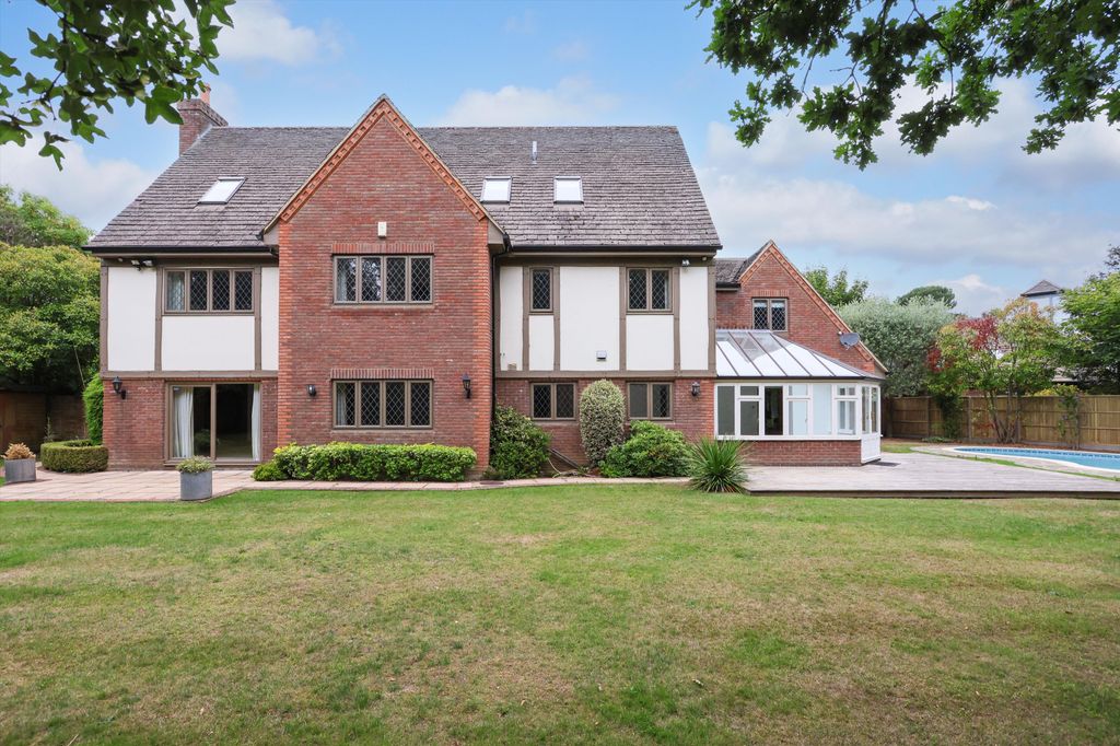 Property photo 1 of 16 Image