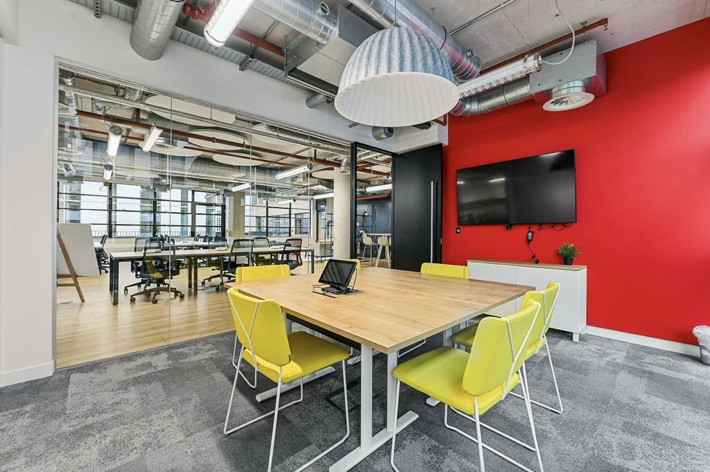 Property photo 3 of 6