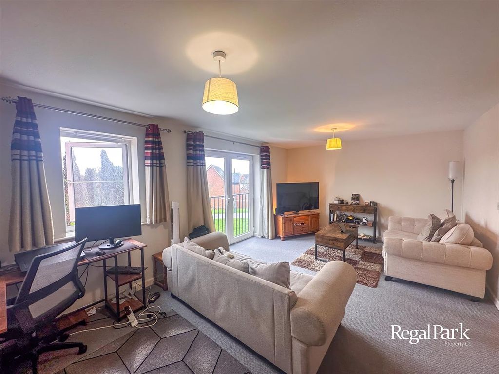 Property photo 3 of 11 Lounge/Diner