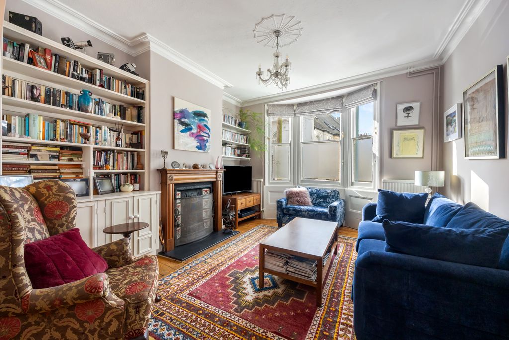 Property photo 1 of 17