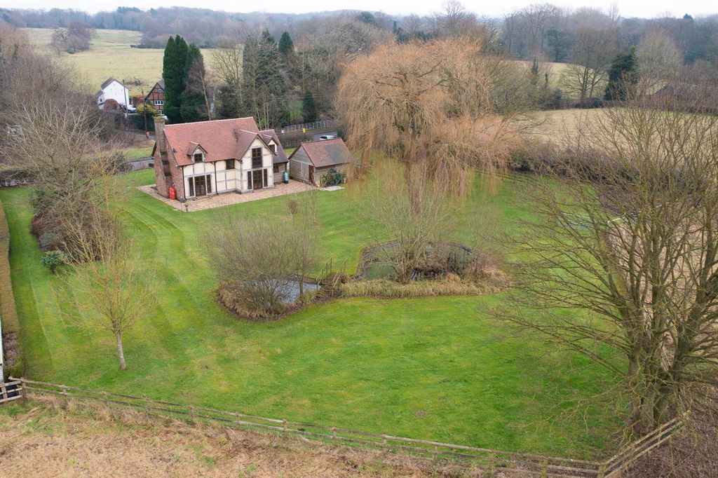Property photo 2 of 40 Kennelsdrone-5.Jpg