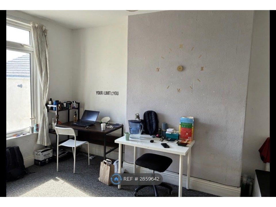 Property photo 3 of 6