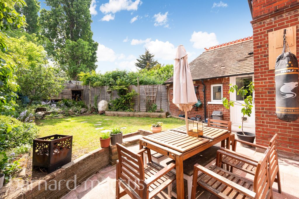 Property photo 2 of 12