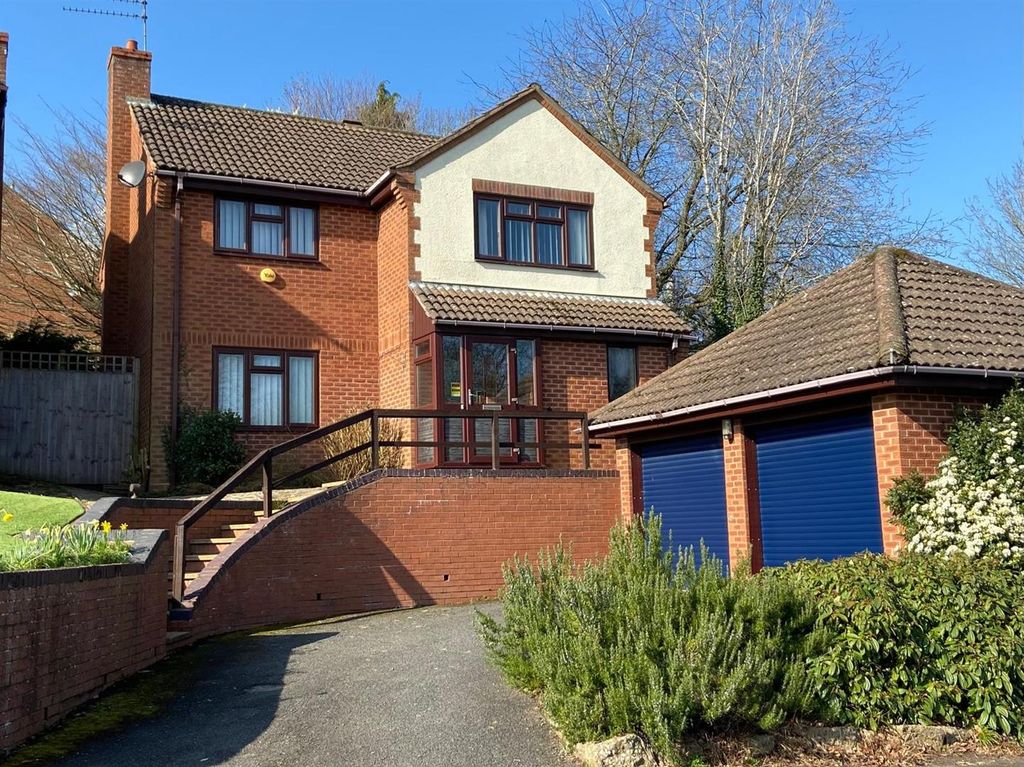 Property photo 1 of 20