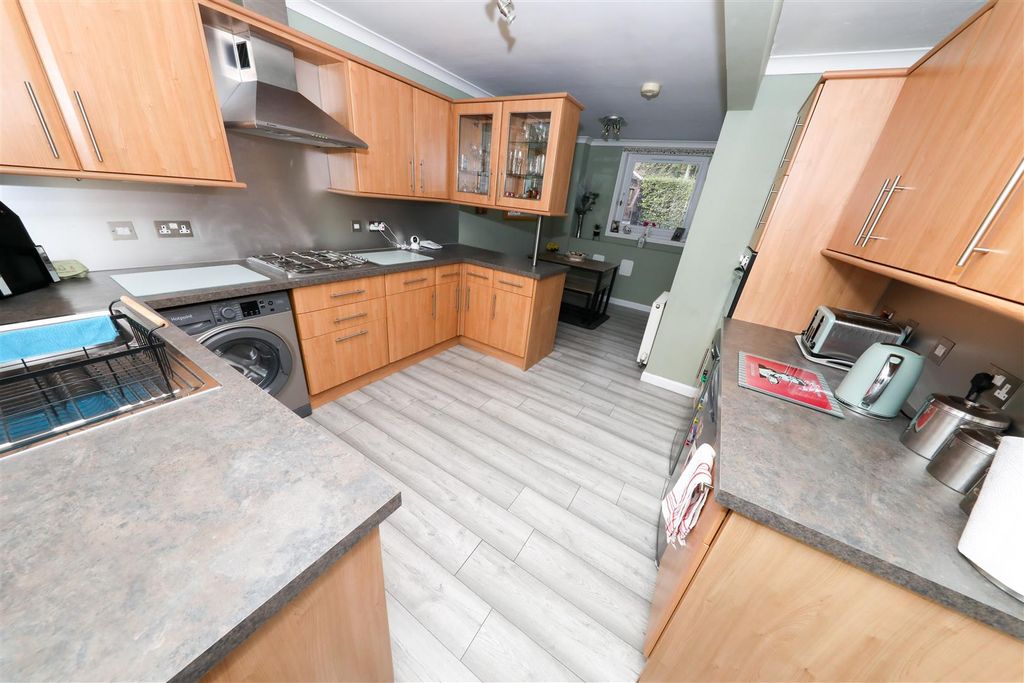Property photo 3 of 13 C