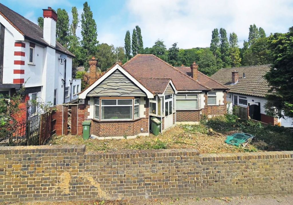 Property photo 1 of 2