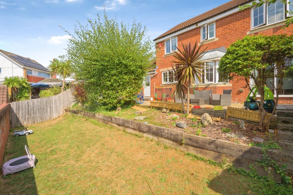 Property photo 3 of 17