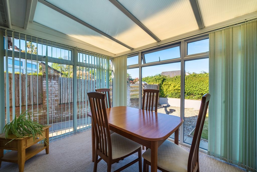 Property photo 3 of 19 1448736-20-69Eb37E7Cf46c