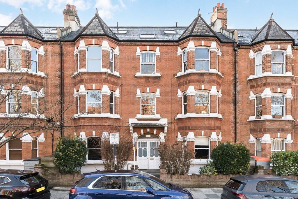 Property photo 1 of 9