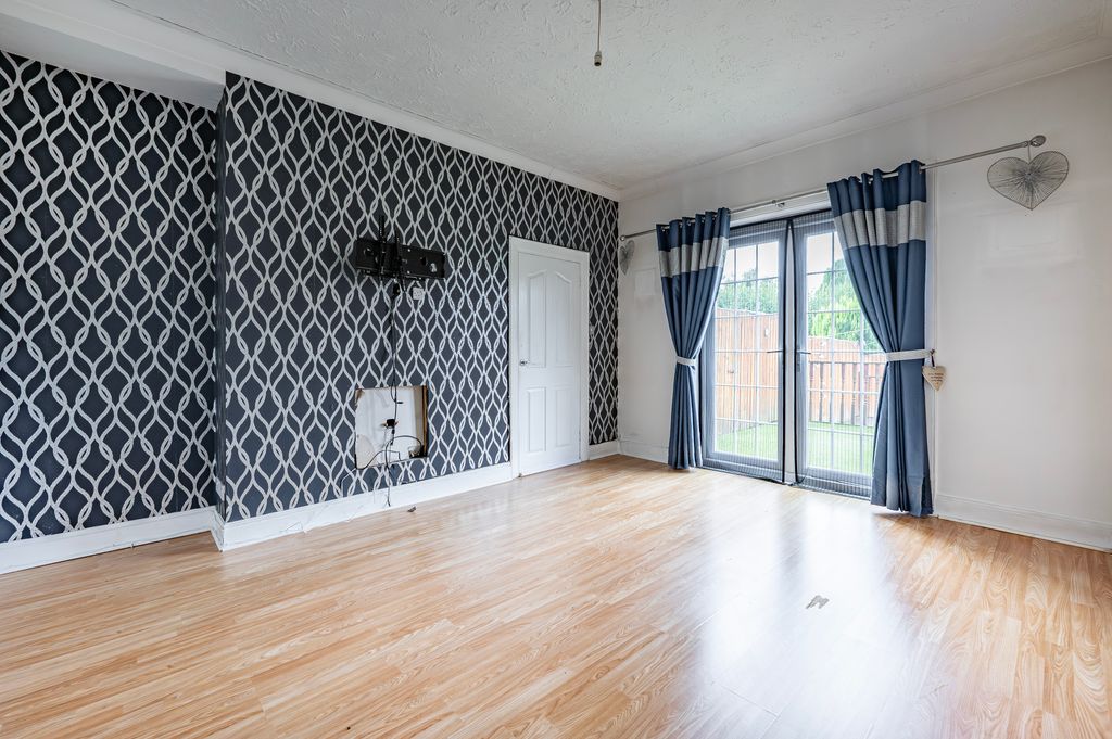 Property photo 3 of 30
