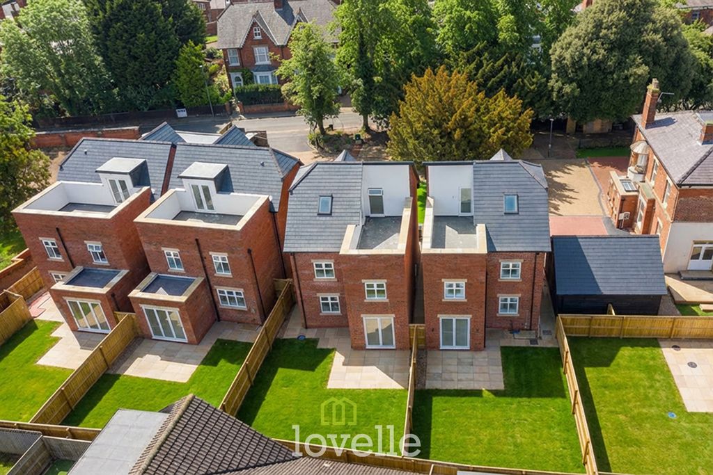 Property photo 3 of 14