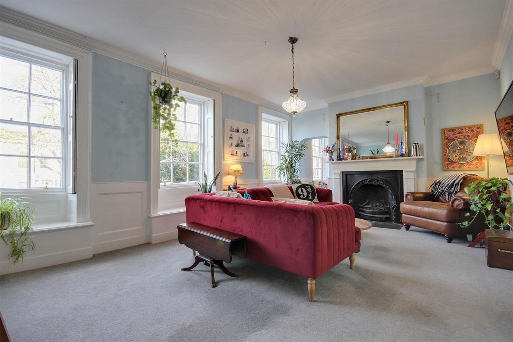 Property photo 2 of 28 Coaching (16).Jpg