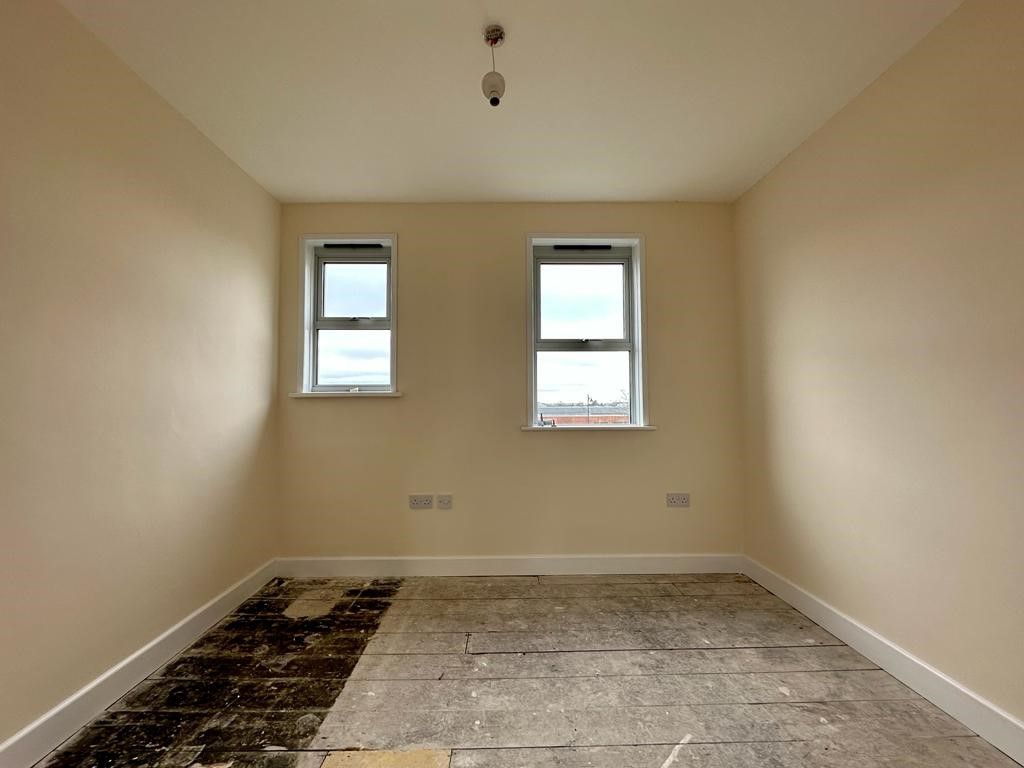 Property photo 3 of 5 Bedroom 1