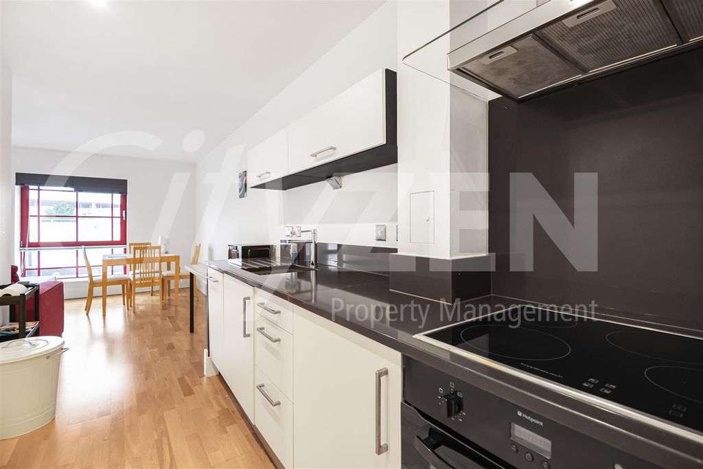 Property photo 2 of 17 Kitchen