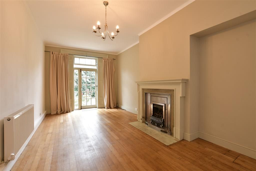 Property photo 3 of 9 Lounge/ Dining Room