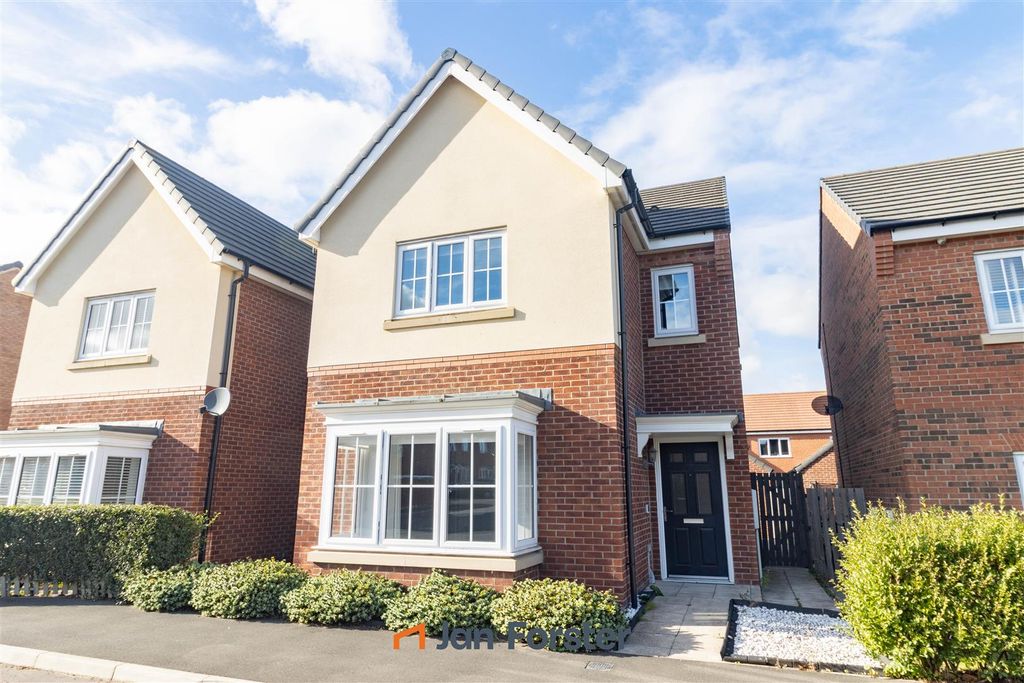 Property photo 1 of 16 Front External