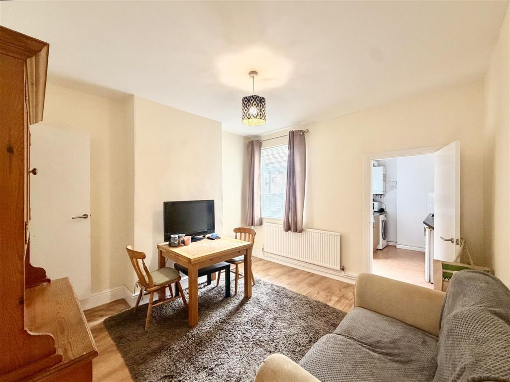 Property photo 2 of 10 2