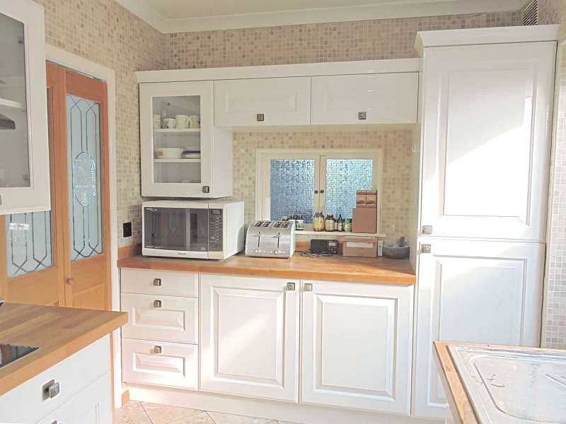 Property photo 3 of 8