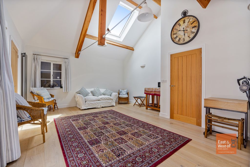 Property photo 2 of 28 A24 - Spinneygate Matford Road Exeter - 260515