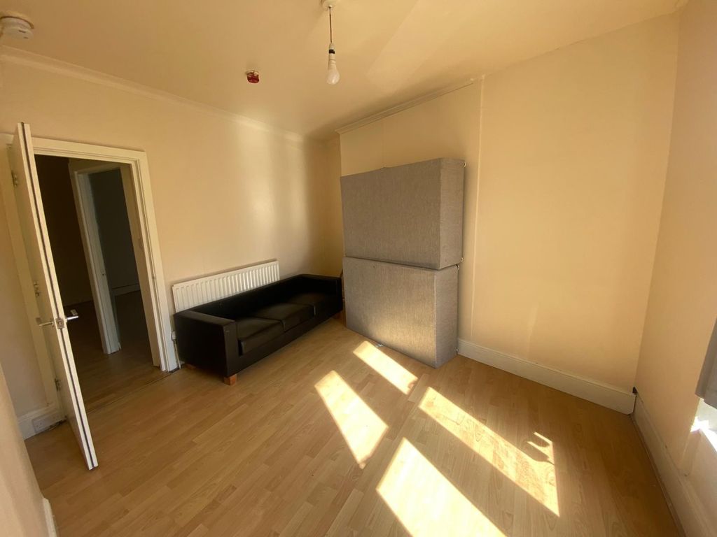 Property photo 2 of 9 Not Specified