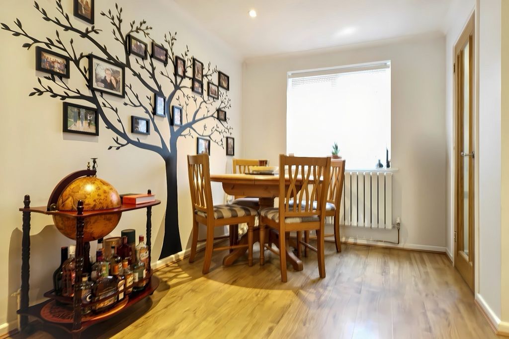 Property photo 3 of 11 Img_1664