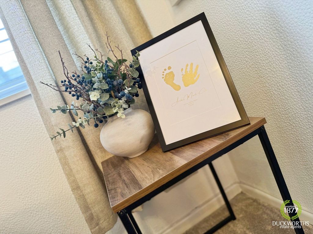 Property photo 2 of 37