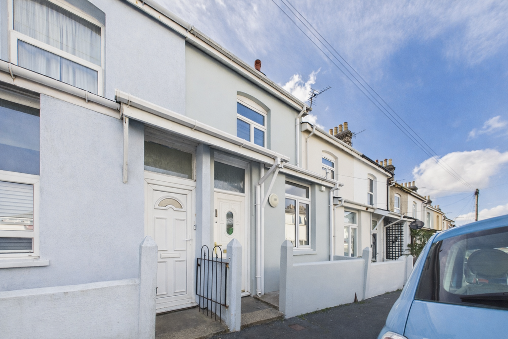 Property photo 1 of 14 Front