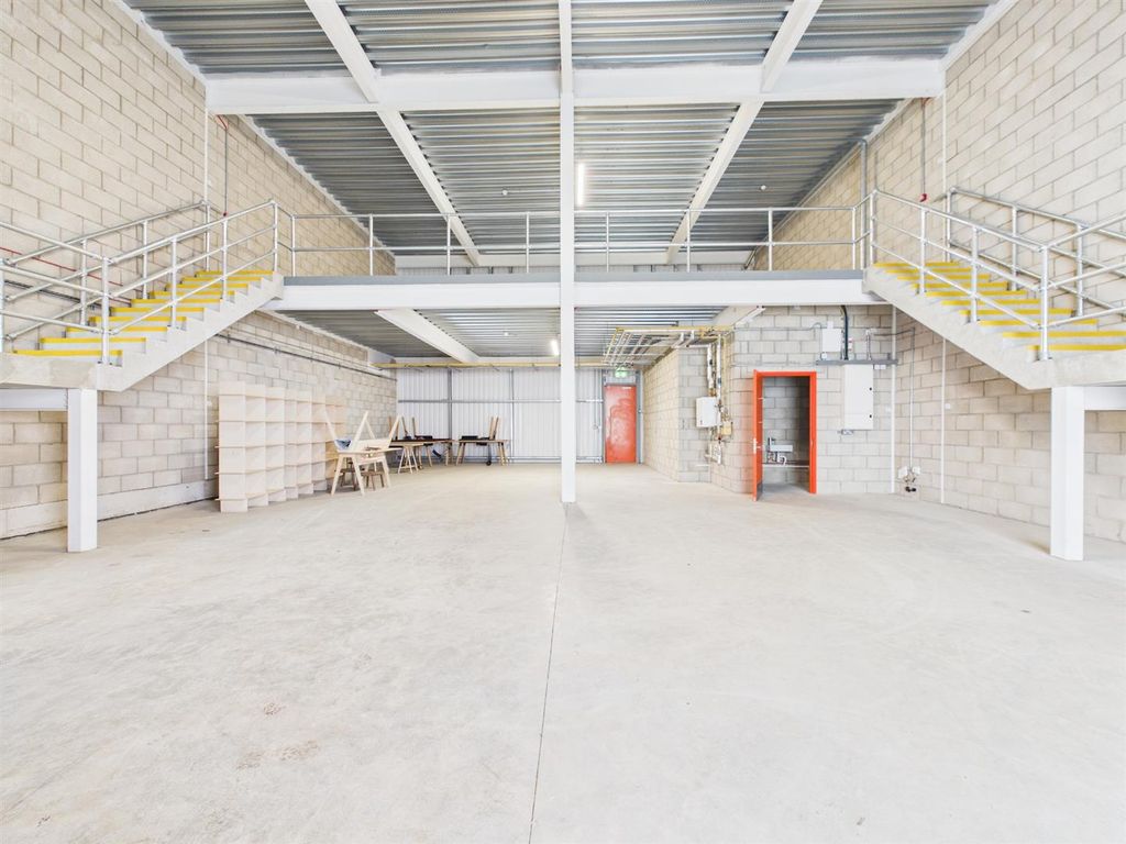 Property photo 1 of 7 Cam04237G0-Pr0285-Still001.Jpg