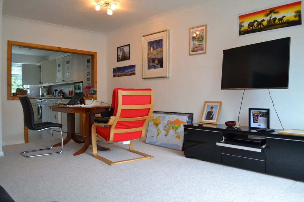 Property photo 3 of 8