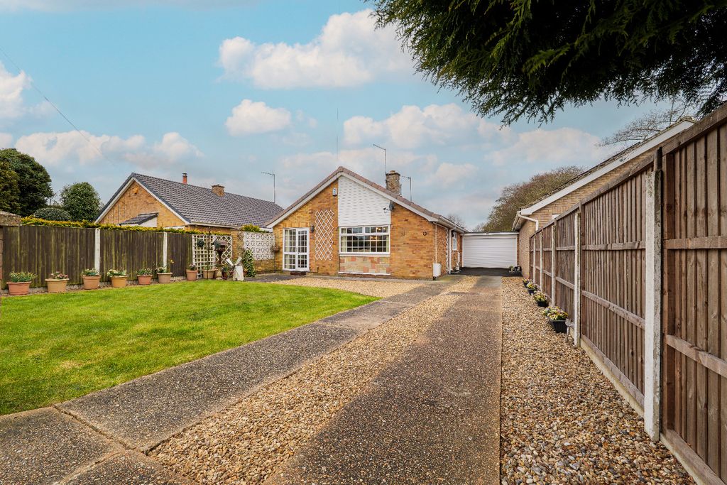 Property photo 2 of 18 4767225