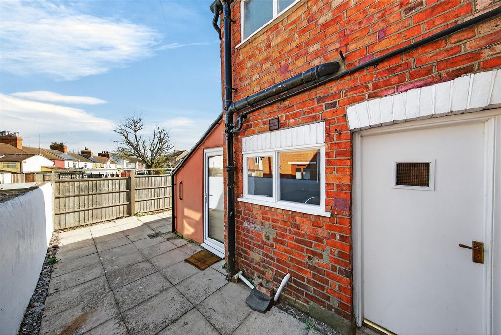 Property photo 2 of 19 5Churchst03.Jpg