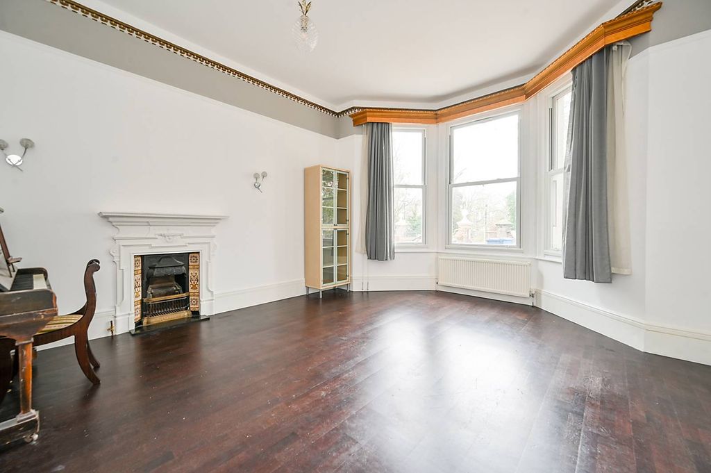 Property photo 1 of 37