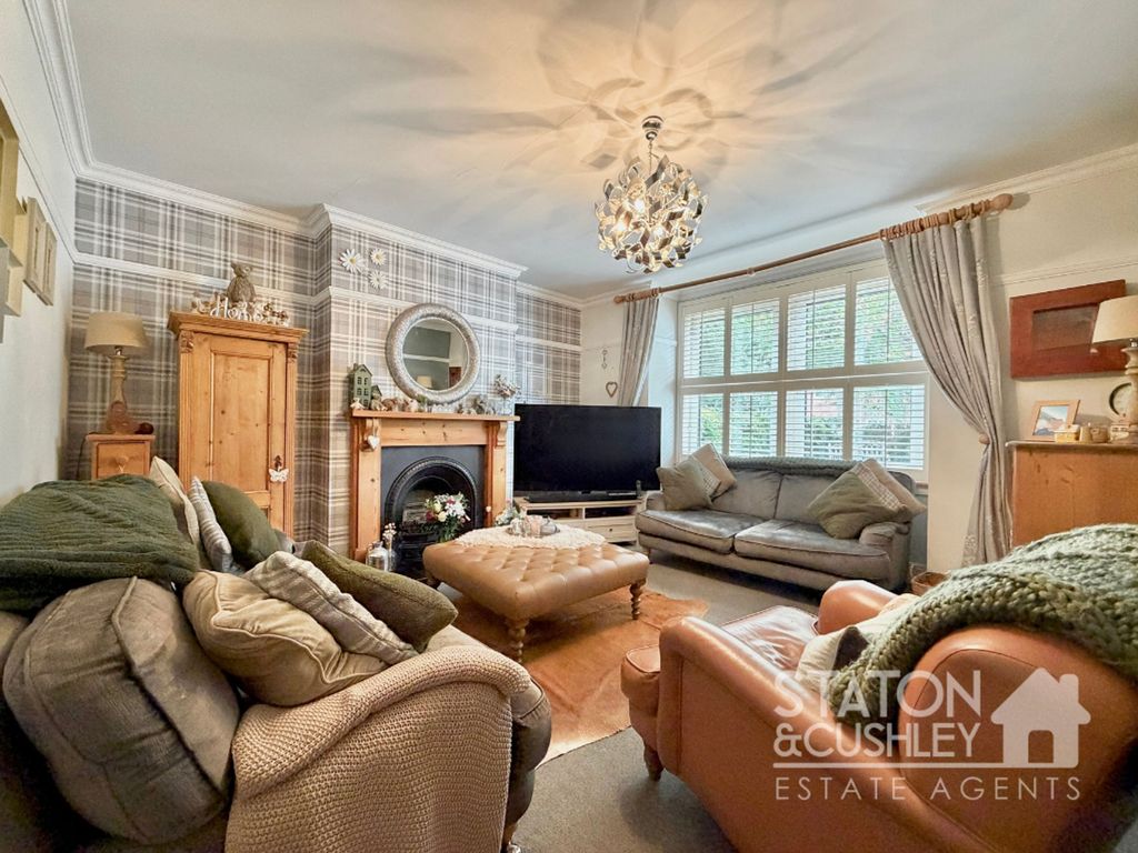 Property photo 3 of 36