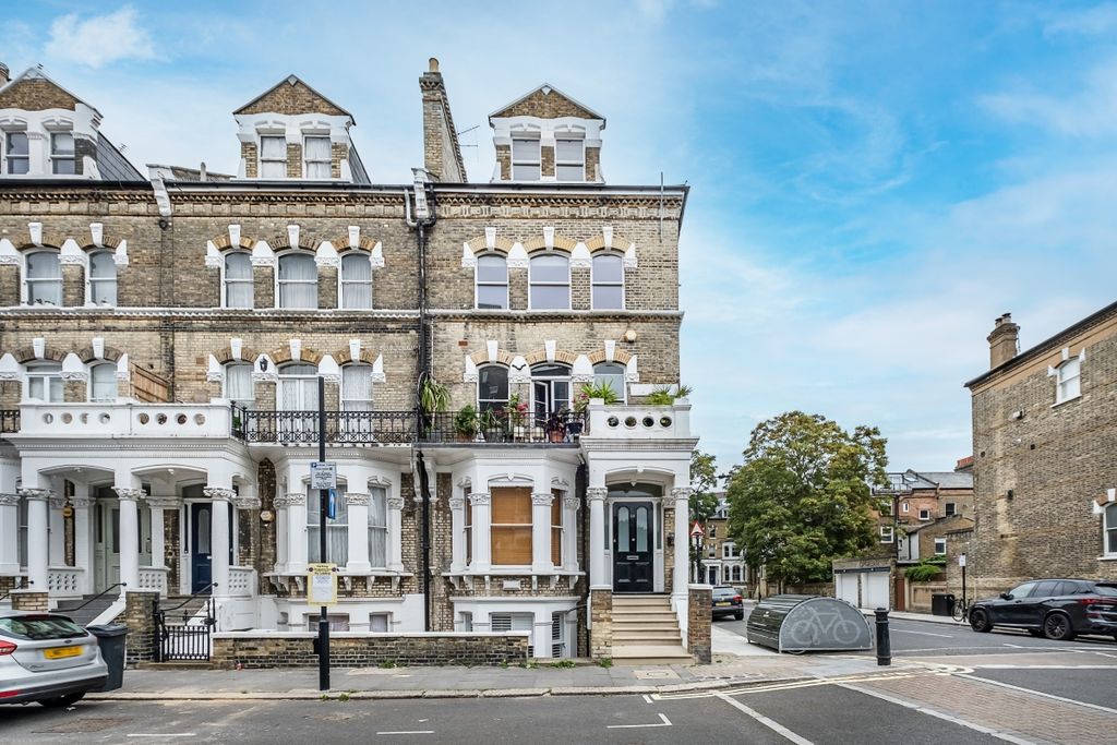 Property photo 1 of 13