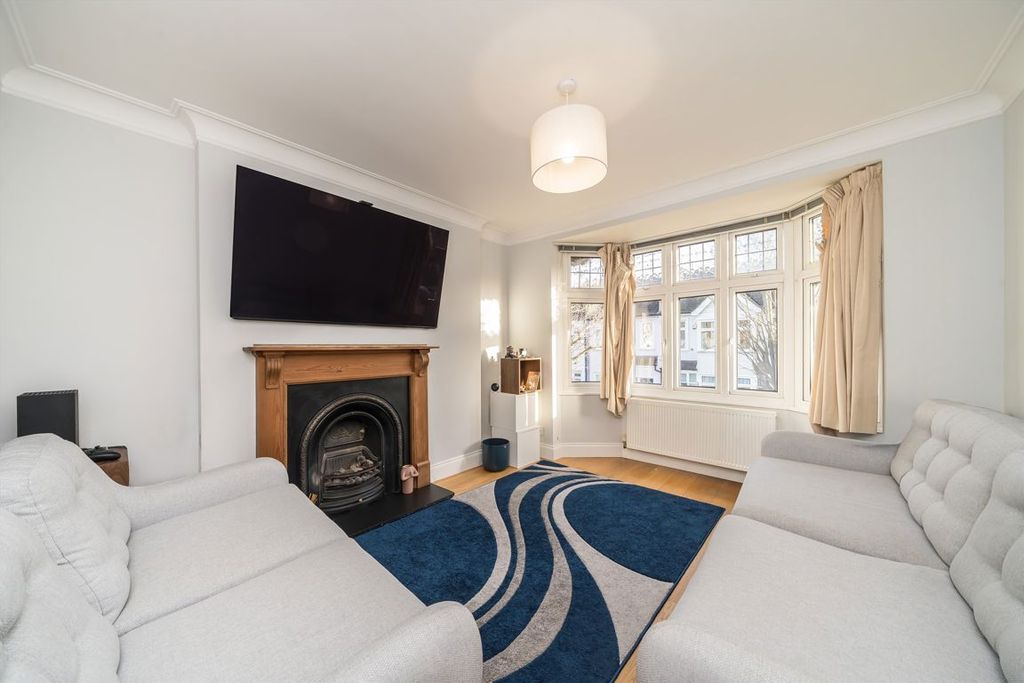 Property photo 2 of 5