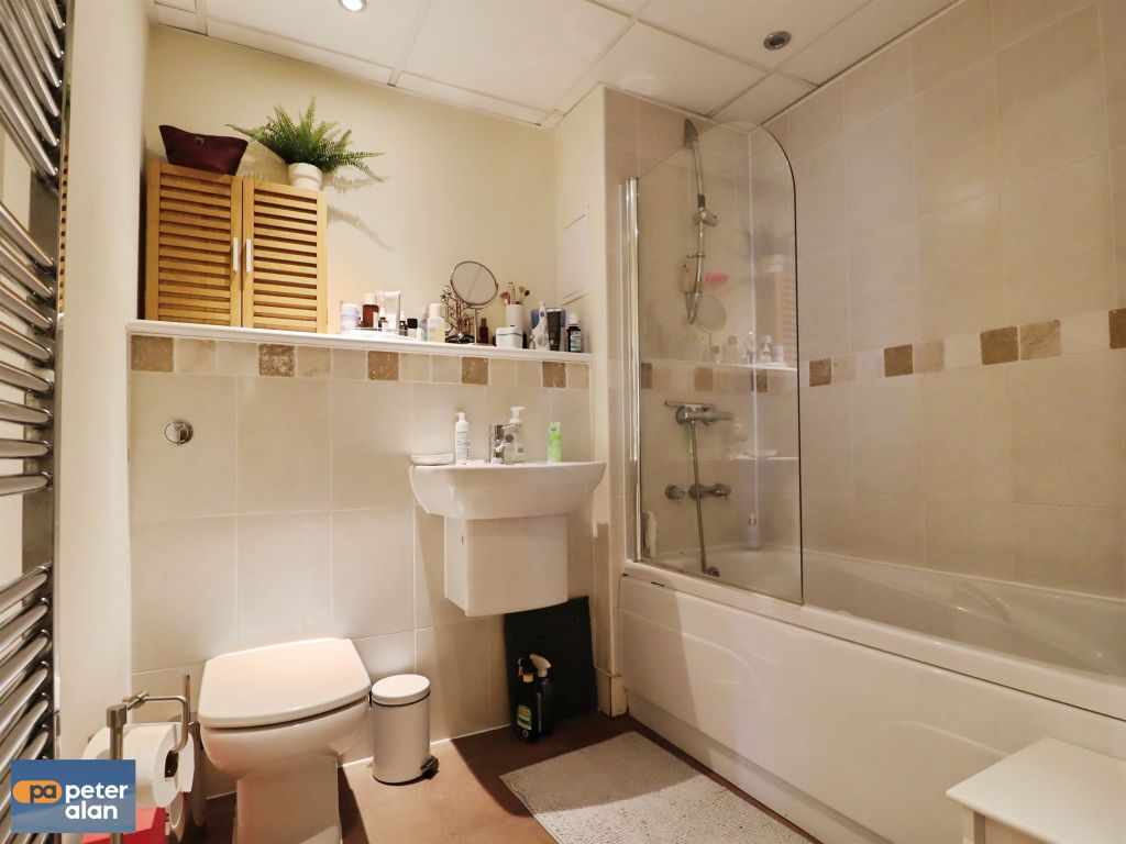 Property photo 3 of 20