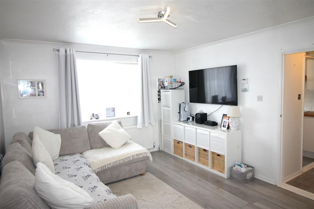 Property photo 2 of 9 Img_0137.Jpg