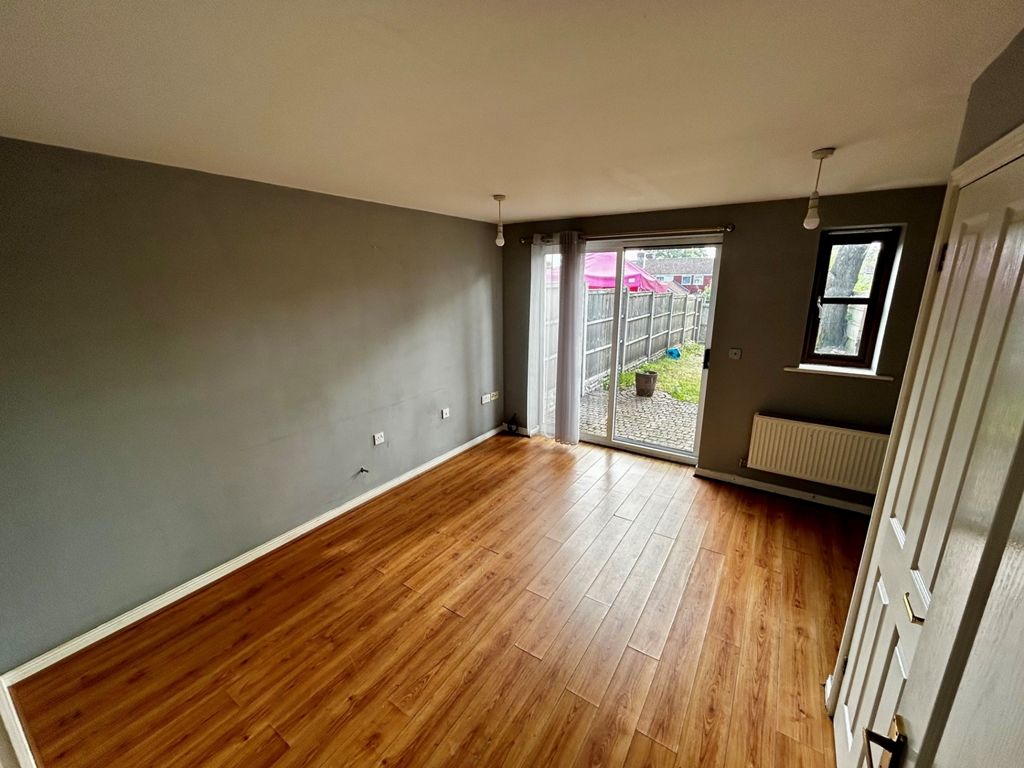 Property photo 3 of 14 Photo 9