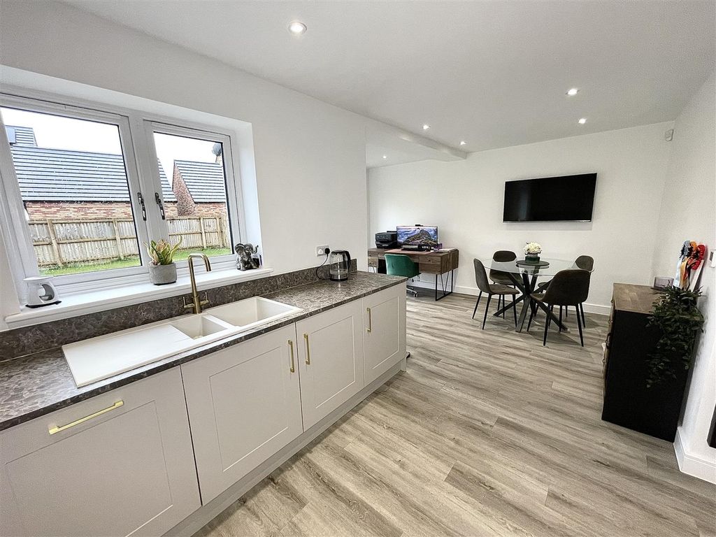 Property photo 3 of 26 Img_4015.Jpg