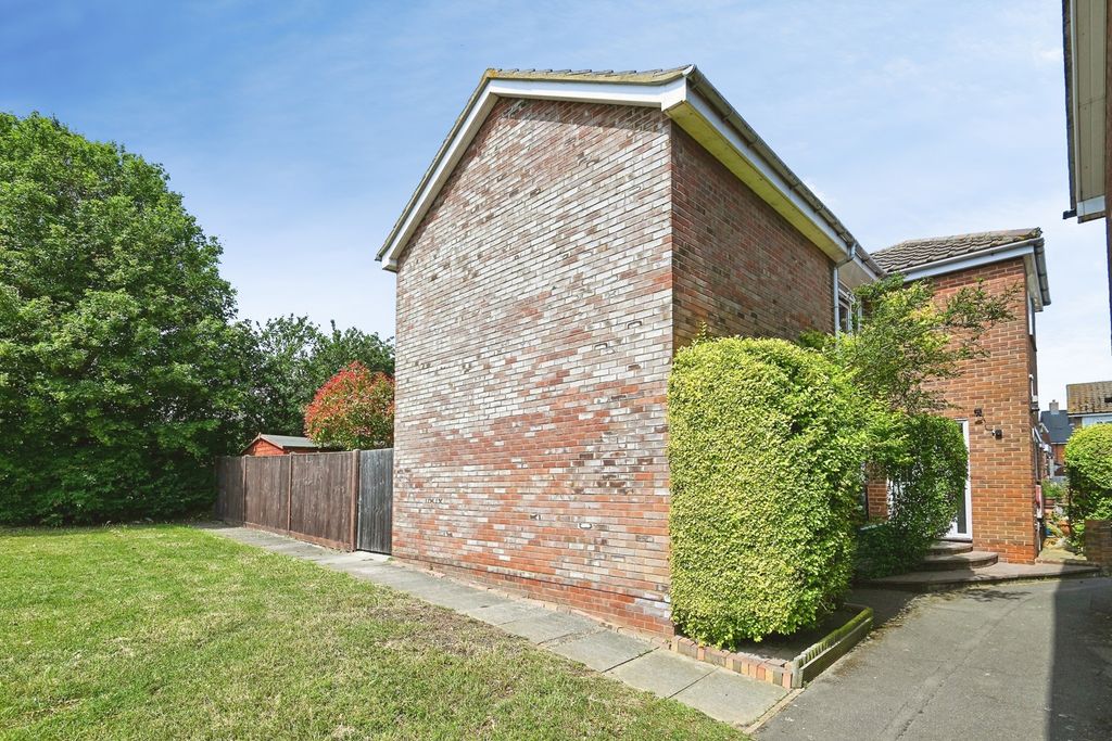 Property photo 1 of 19 Pbox-Img.Jpg