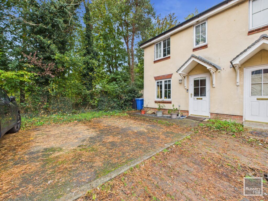 Property photo 1 of 12