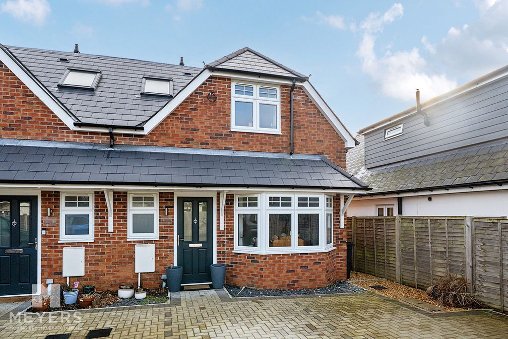 Property photo 3 of 22